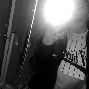 Meet your Posher, Charlee